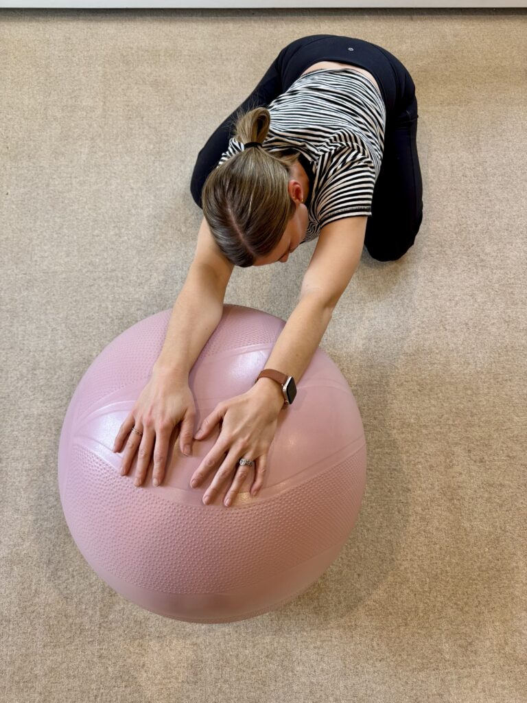 thoracic rotation moves for the third trimester