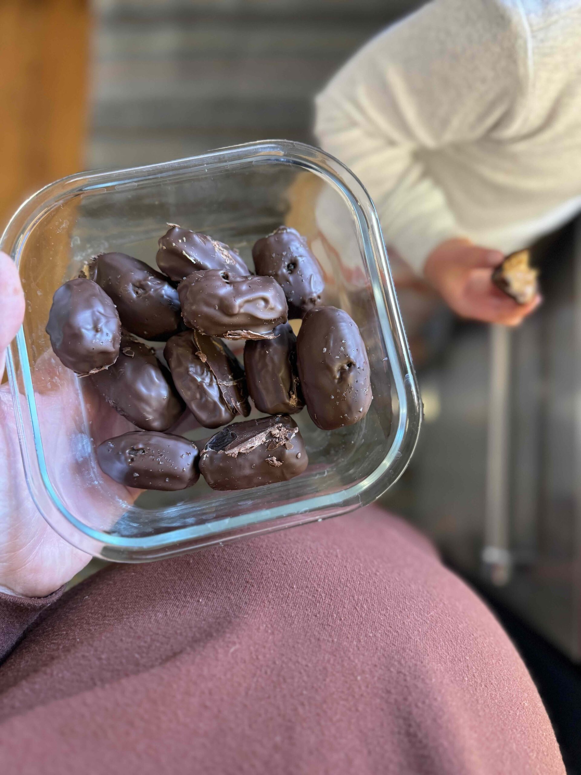chocolate stuffed dates